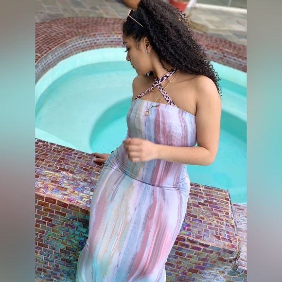 Fashion Nova Colorful Marble Maxi-Dress - Picture 5 of 6